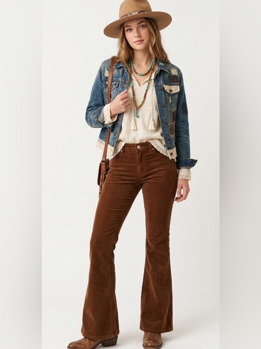 ARDENE, Brown Corduroy Regular rise flare pants size 5.